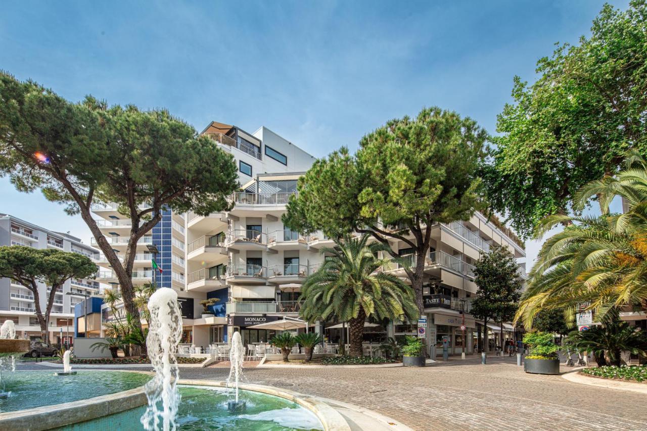 Monaco Suites Hotel Линяно Сабиадоро Екстериор снимка